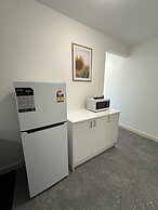 Travellers Motor Village