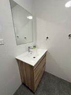 Travellers Motor Village