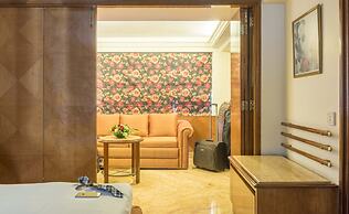 Hotel Parle International