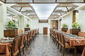 Hotel Parle International