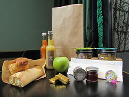 Hôtel R. Kipling by Happyculture