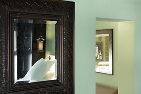 Hôtel R. Kipling by Happyculture