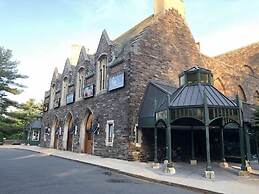 Crowne Plaza Princeton-Conference Center by IHG