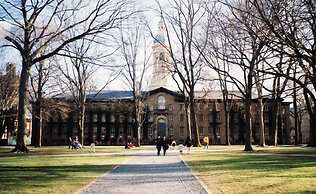 Crowne Plaza Princeton-Conference Center by IHG