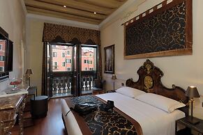 Unahotels Ala Venezia - Adults Only