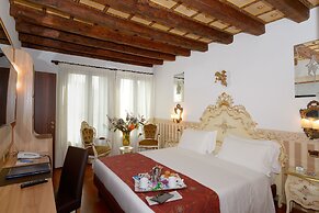 Unahotels Ala Venezia - Adults Only