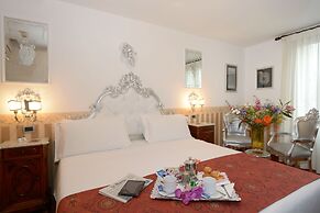 Unahotels Ala Venezia - Adults Only