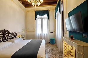 Unahotels Ala Venezia - Adults Only
