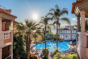 Pestana Village Garden Hotel