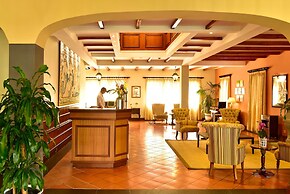 Pestana Village Garden Hotel