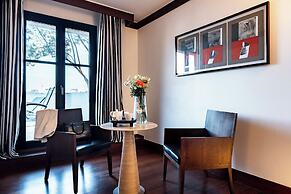 Grand Hôtel Champs-Elysées