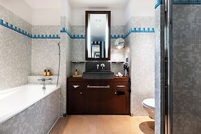 Grand Hôtel Champs-Elysées