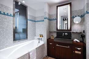 Grand Hôtel Champs-Elysées