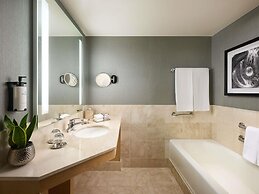 Sofitel Chicago Magnificent Mile