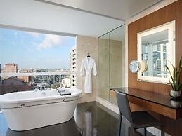 Sofitel Chicago Magnificent Mile