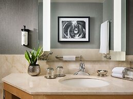 Sofitel Chicago Magnificent Mile