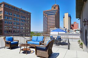 Springhill Suites By Marriott Memphis Downtown