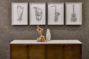 Springhill Suites By Marriott Memphis Downtown