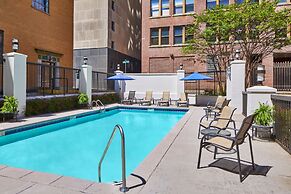 Springhill Suites By Marriott Memphis Downtown
