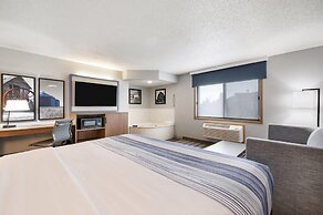 AmericInn by Wyndham Bismarck