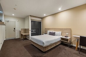 Atlantis Hotel, Melbourne