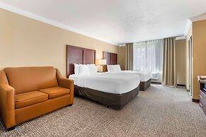 Comfort Inn & Suites Redwood Country