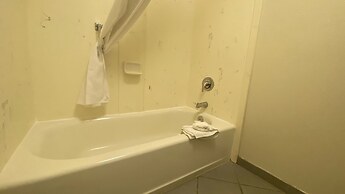 Quality Inn Branson - Hwy 76 Central