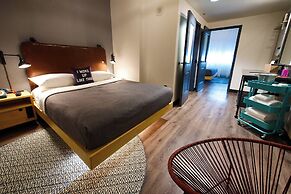 Moxy New Orleans Downtown French Quarter