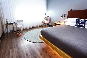 Moxy New Orleans Downtown French Quarter