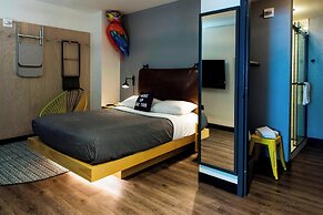 Moxy New Orleans Downtown French Quarter