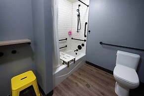 Moxy New Orleans Downtown French Quarter