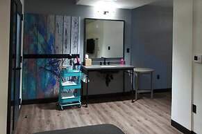 Moxy New Orleans Downtown French Quarter