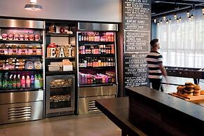 Moxy New Orleans Downtown French Quarter