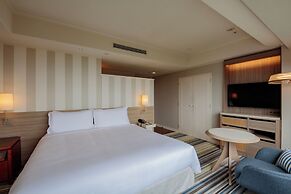 Phoenix Seagaia Ocean Tower