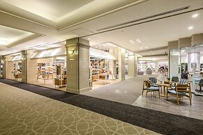 Phoenix Seagaia Ocean Tower