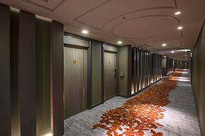 Phoenix Seagaia Ocean Tower