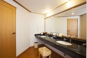 Phoenix Seagaia Ocean Tower