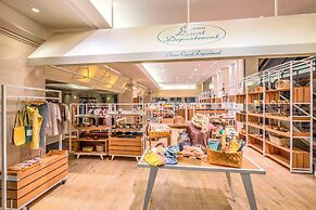 Phoenix Seagaia Ocean Tower