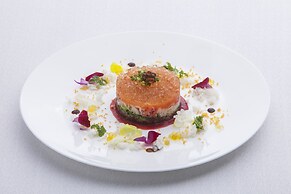 Phoenix Seagaia Ocean Tower