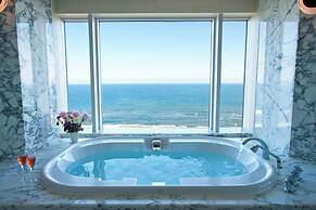 Phoenix Seagaia Ocean Tower