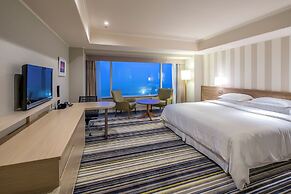 Phoenix Seagaia Ocean Tower