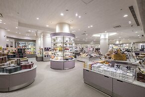 Phoenix Seagaia Ocean Tower