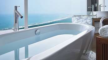 Phoenix Seagaia Ocean Tower