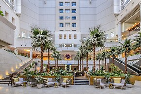 Phoenix Seagaia Ocean Tower