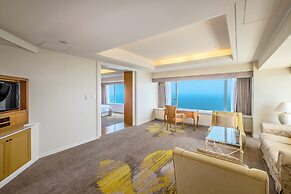 Phoenix Seagaia Ocean Tower