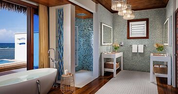 Sandals Royal Caribbean - ALL INCLUSIVE Couples Only