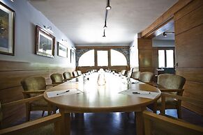 Waterloo Hotel Lodge