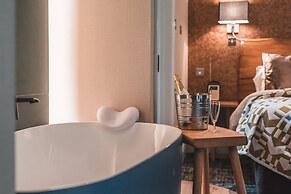 Waterloo Hotel Lodge