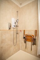 Waterloo Hotel Lodge