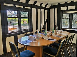 Donnington Manor Hotel